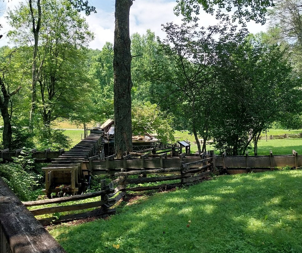 Mabry Mill-Meadows of Dan必去景点