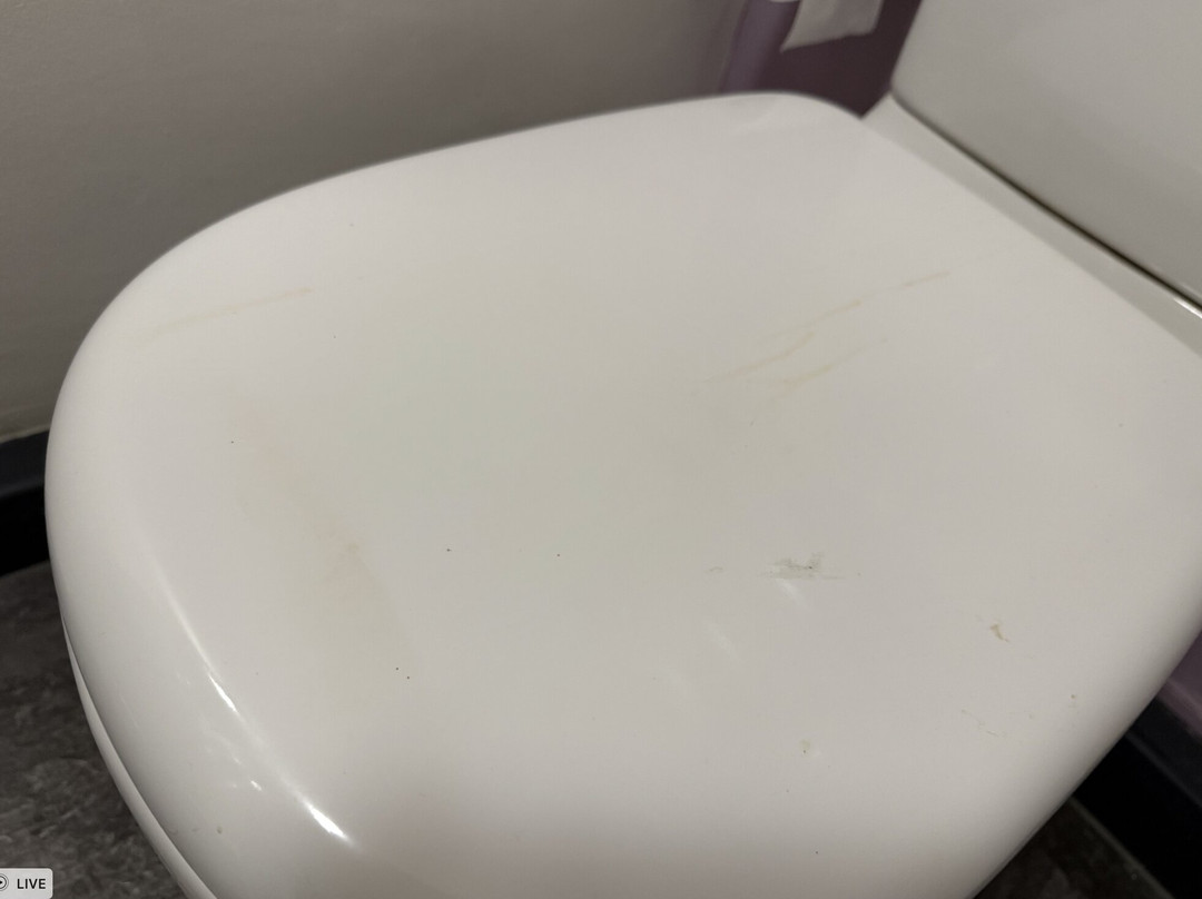 红狮酒店主图