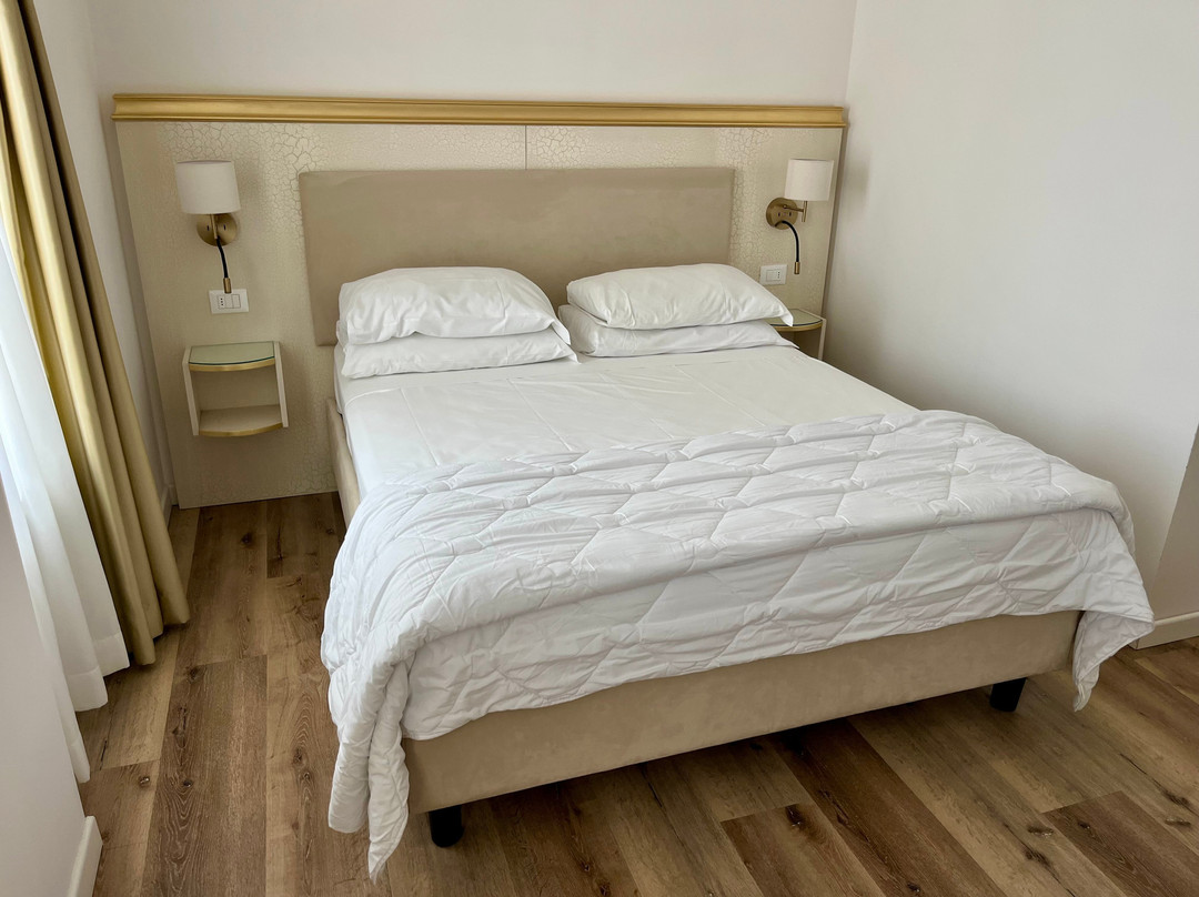 埃道奇酒店主图