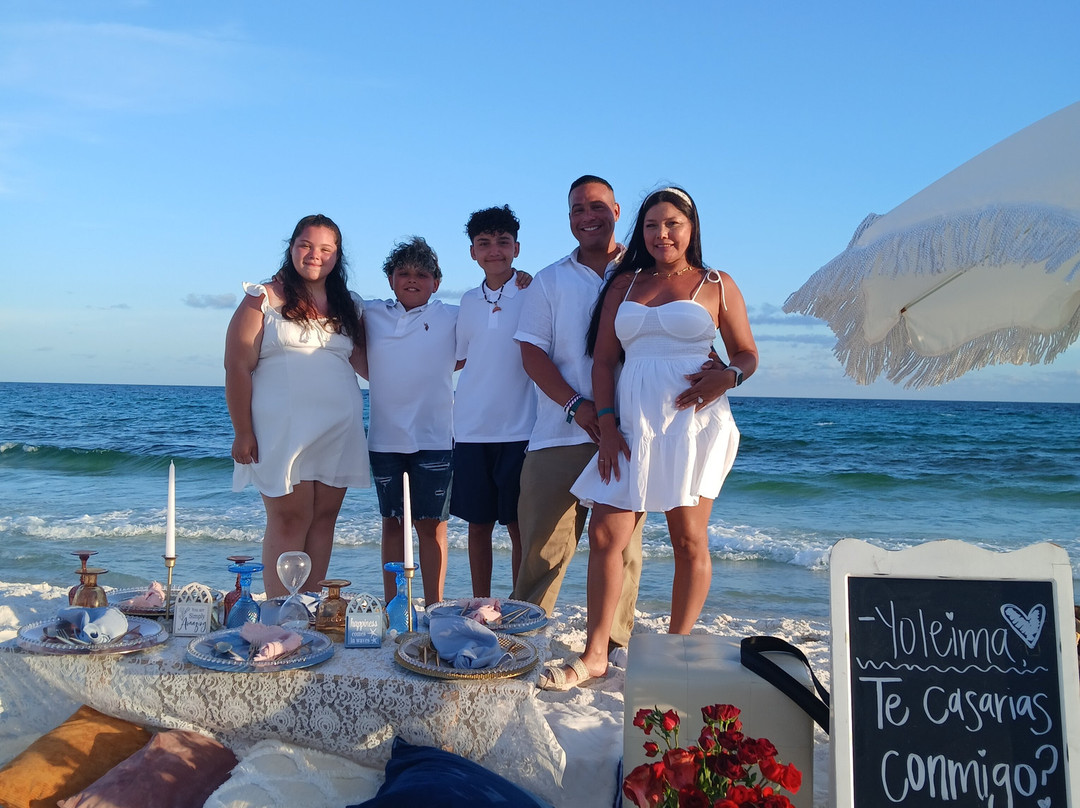 Tides And Tassels-德斯廷必去景点