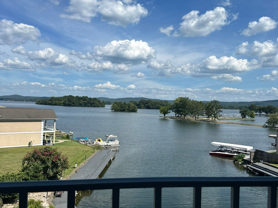 Baymont by Wyndham Hot Springs On the Lake主图