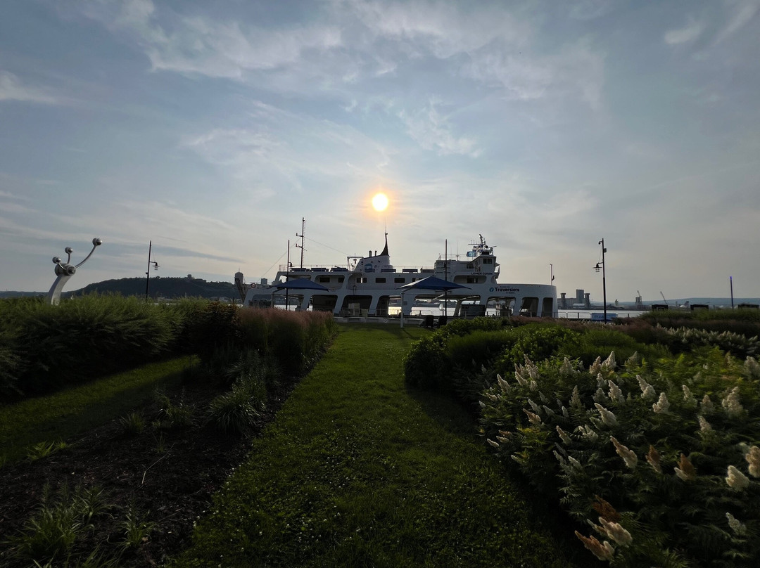 Four Points by Sheraton Levis Convention Centre主图