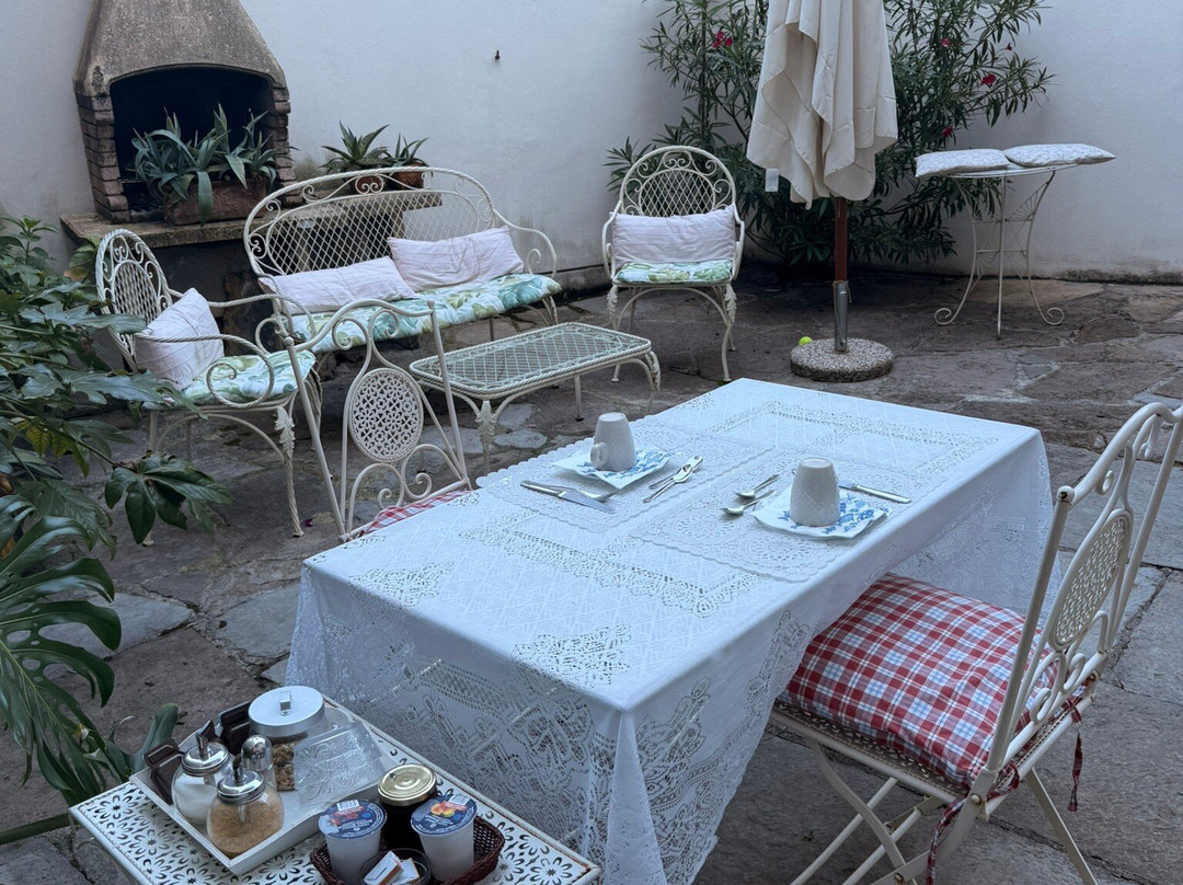 Contrada Lunga主图