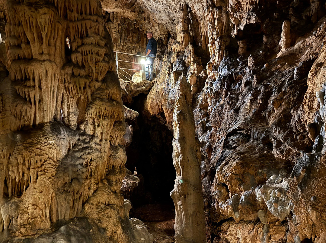 Biserujka Cave-克尔克岛必去景点