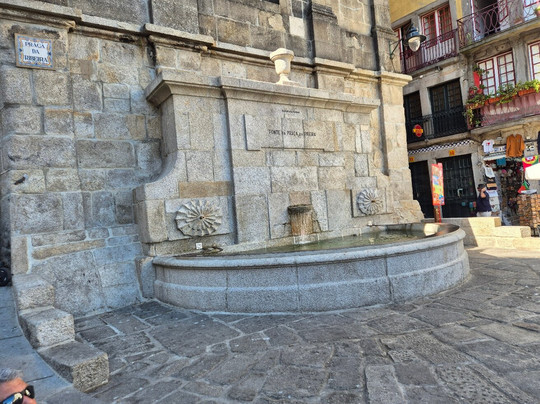 Fonte de Sao Joao-波尔图必去景点