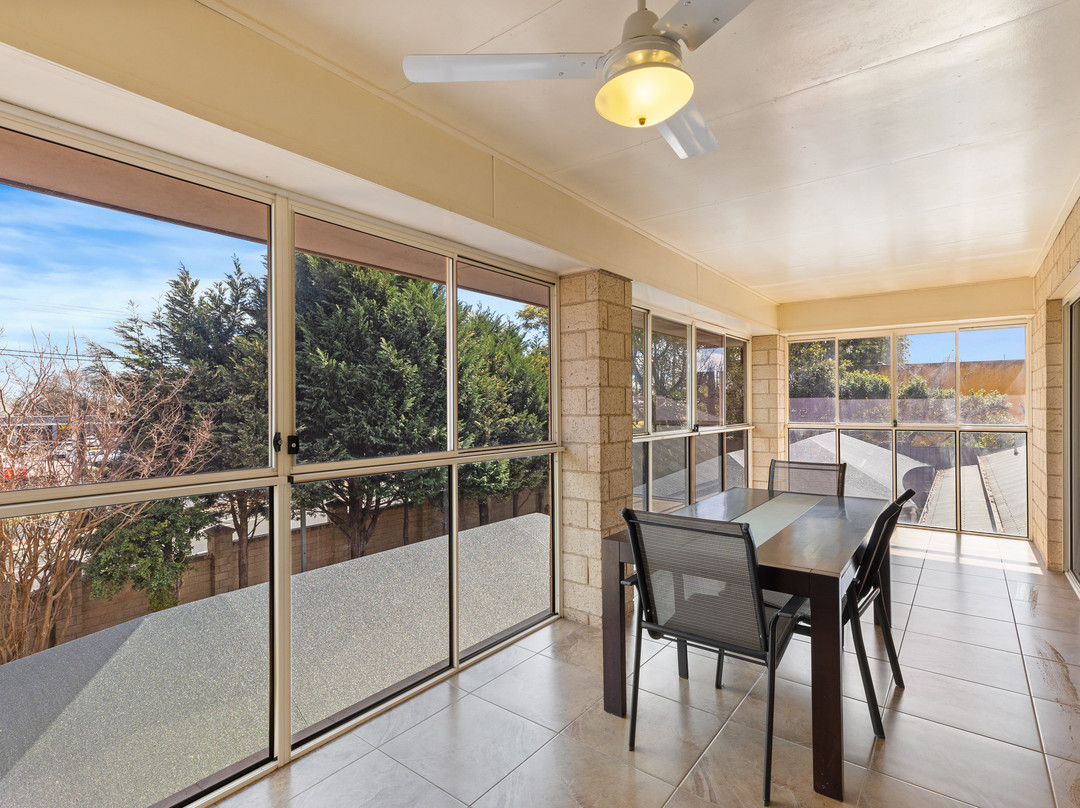 大分水岭村汽车旅馆主图