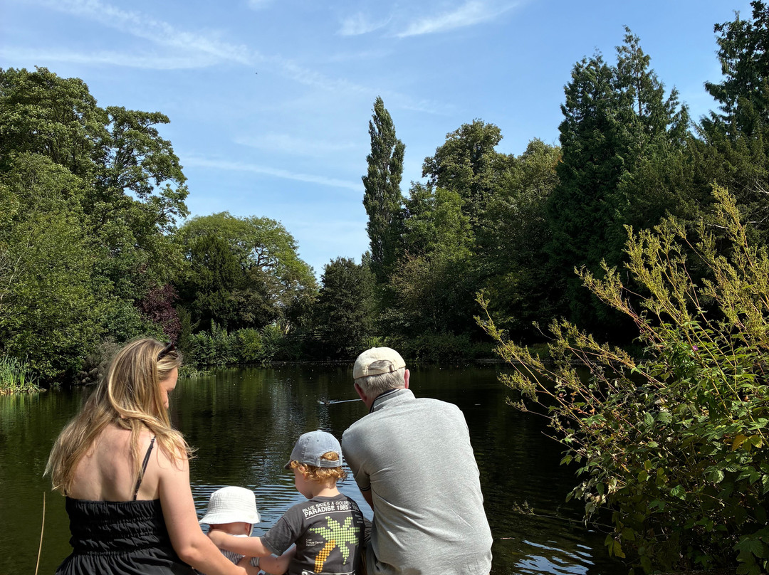 Elsham Hall Gardens and Country Park-Brigg必去景点