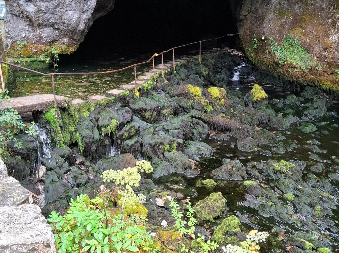 La fontaine de fontestorbes-Belesta必去景点