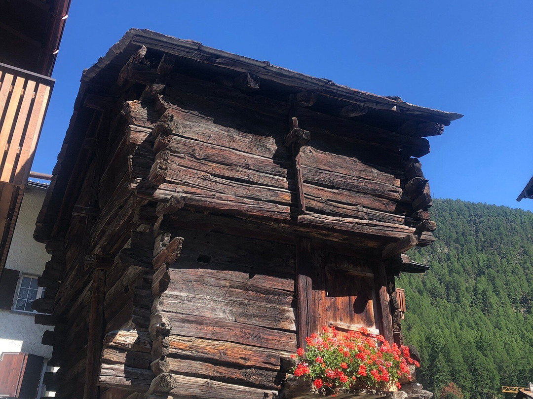 Hinterdorfstrasse-策马特必去景点