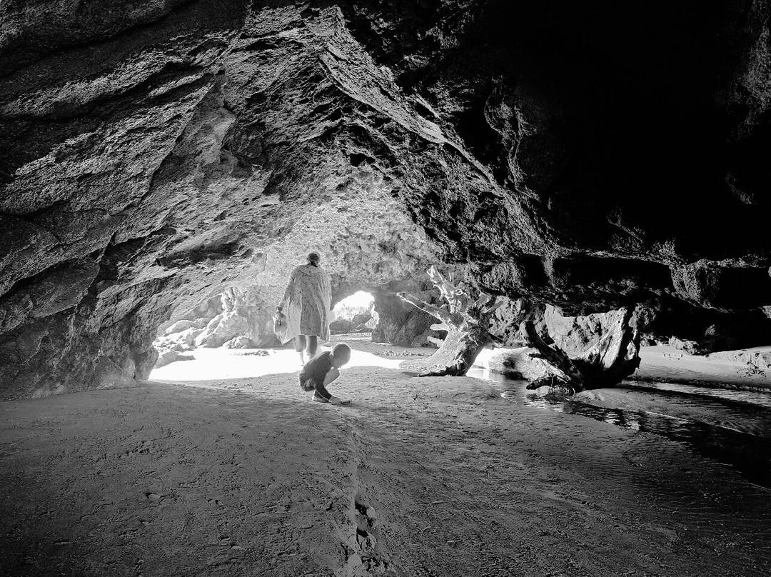 Sumner Beach (Cave Rock)-基督城必去景点