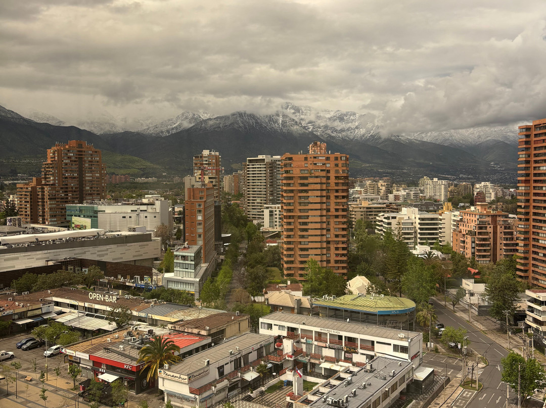 Regal Pacific Hotel主图