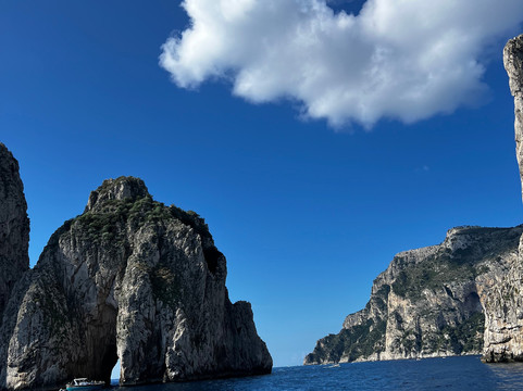 Crapolla charter di APREA PIETRO-波西塔诺必去景点