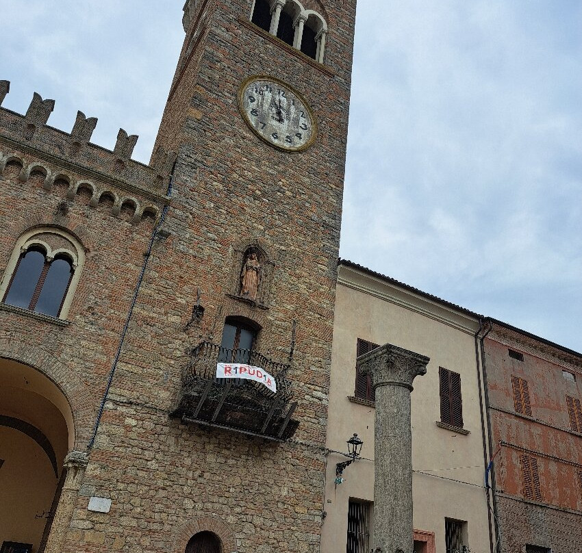 Piazza Della Libertà-贝尔蒂诺罗必去景点