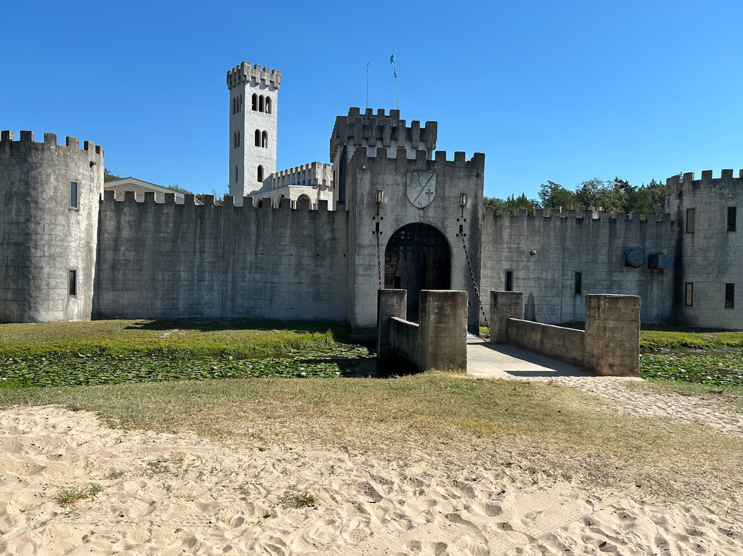Newman’s Castle-Bellville必去景点