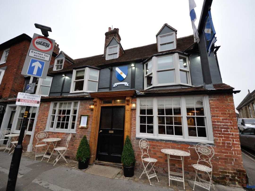 East Kennett酒店住宿-The Marlborough