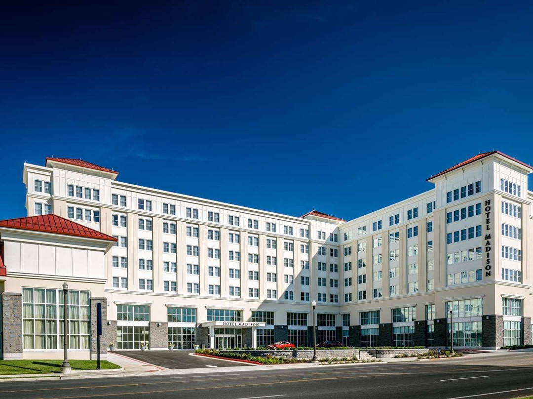 哈里森堡酒店住宿-Hotel Madison & Shenandoah Conference Center