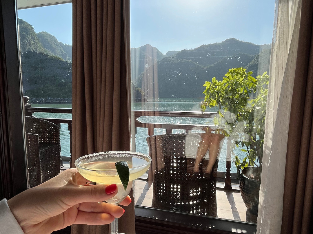 Erina Cruise-下龙湾必去景点