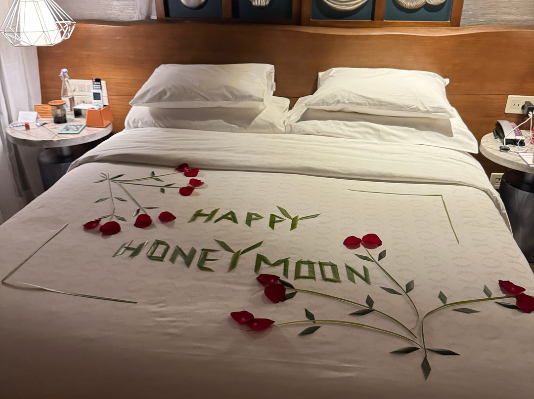 OBLU SELECT Lobigili主图