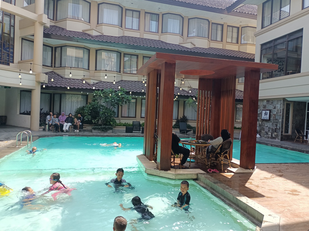 本塔尼酒店主图