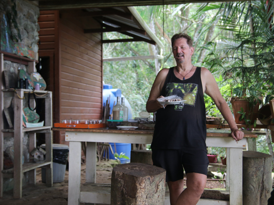 Green Acres Chocolate Farm and Nature Preserve-Cerro Brujo必去景点