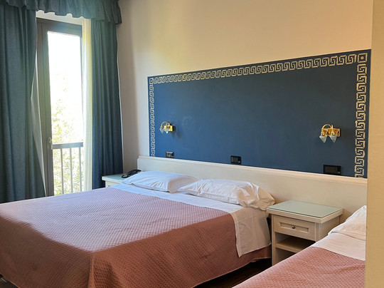 格丽佛AMG酒店主图