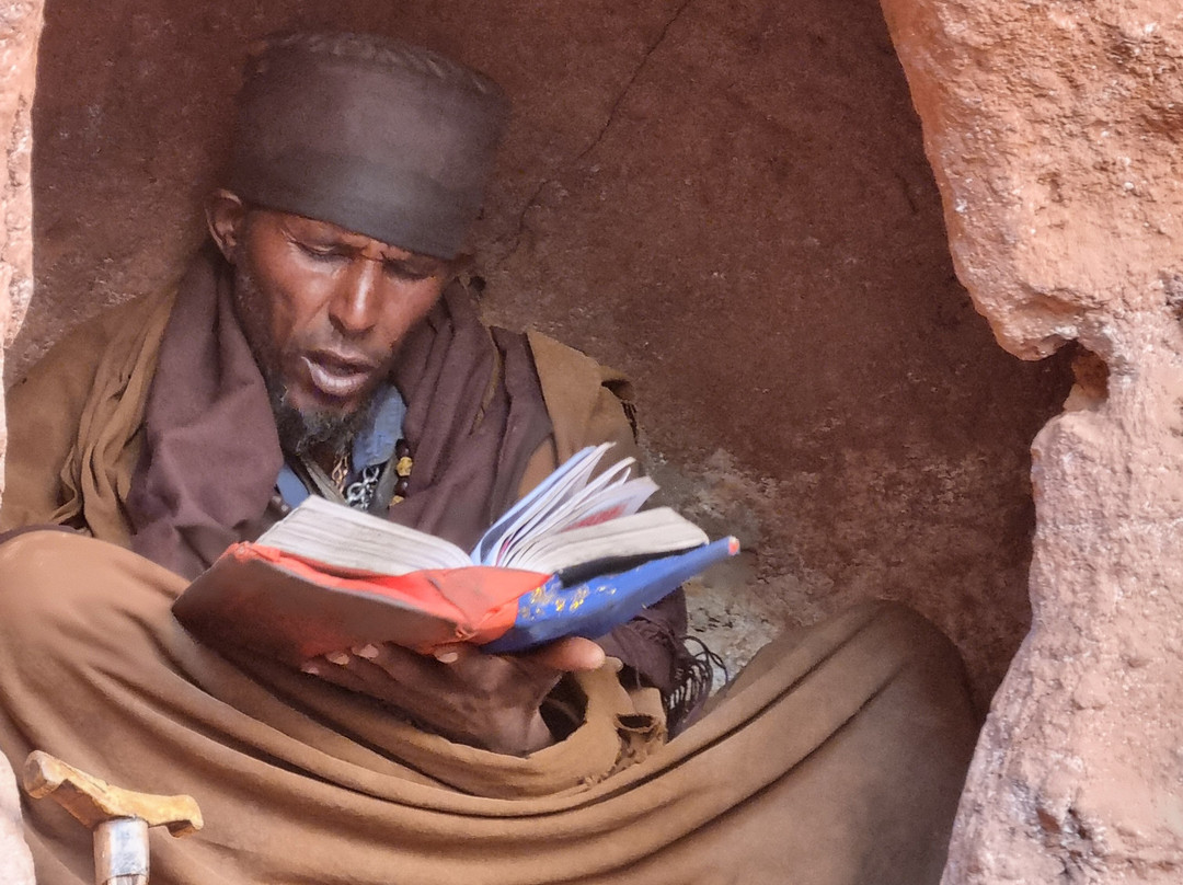 Hike Lalibela Tours-拉利贝拉必去景点