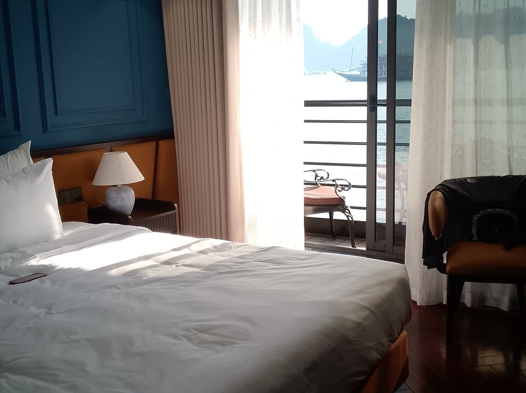 Diana Cruise-Ha Long City必去景点