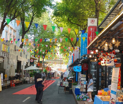 Ho Chi Minh City's Book Street-胡志明市必去景点
