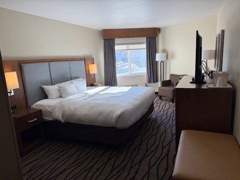 Crystal Inn Hotel & Suites Great Falls主图