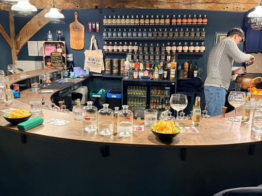 The Henley Distillery Gin Experience-泰晤士河畔亨利必去景点