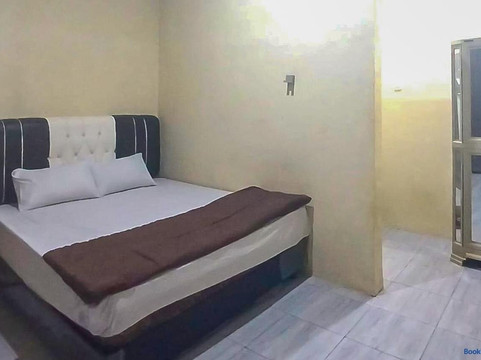 Ayna Syariah Mitra RedDoorz Indramayu