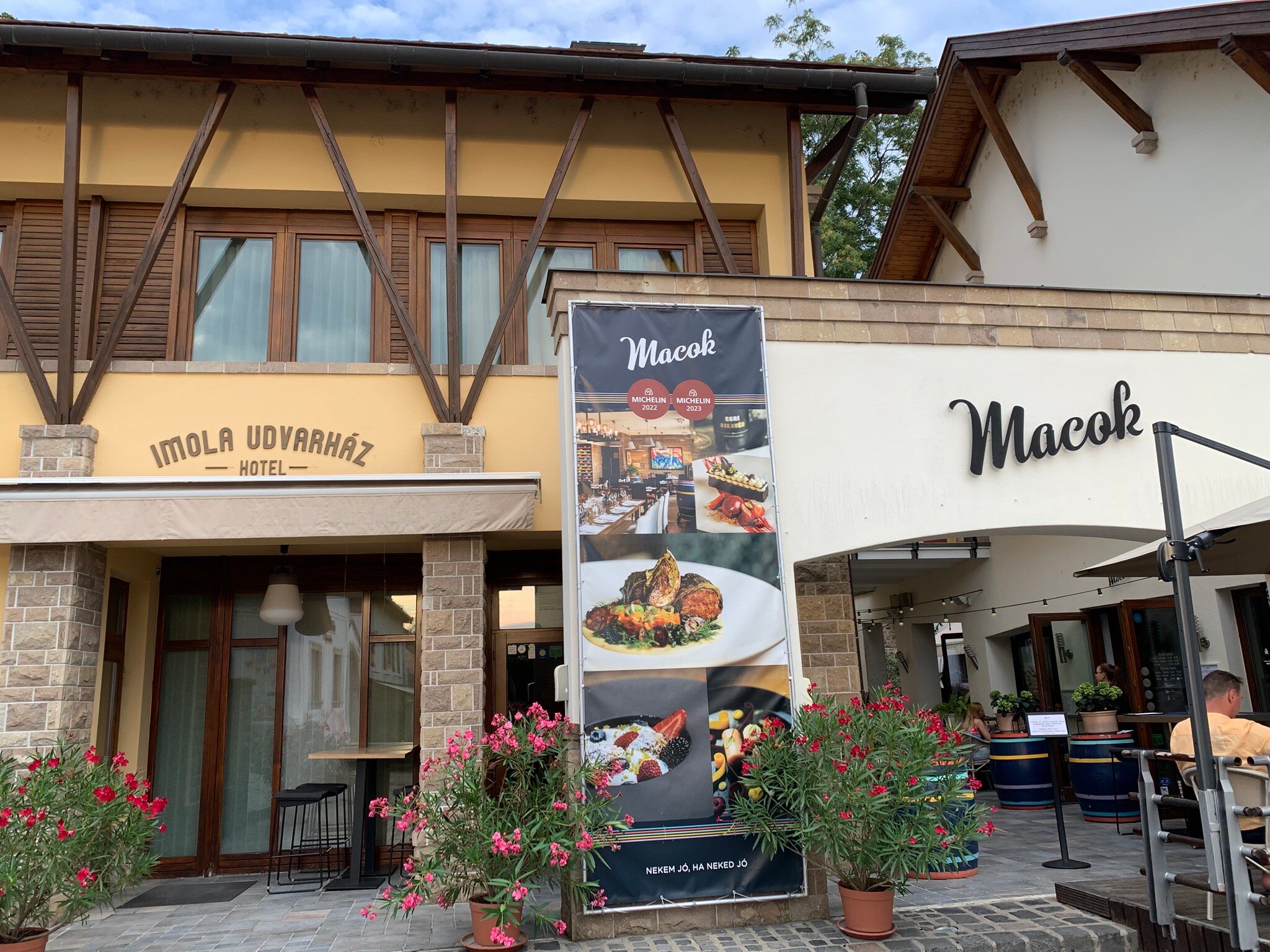 Imola Udvarhaz Dessert Hotel-官方