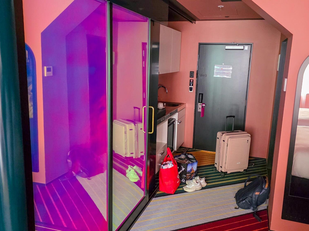 惠灵顿诺伊酒店主图