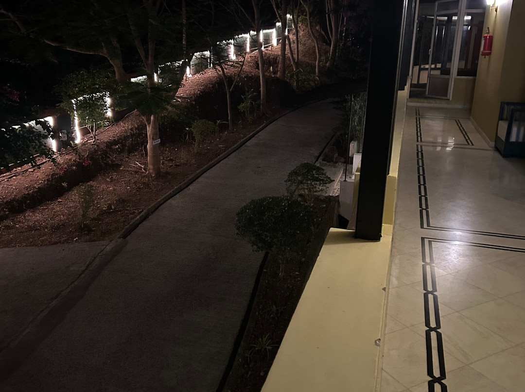 克拉克斯异域岛屿之家, 布莱尔港主图