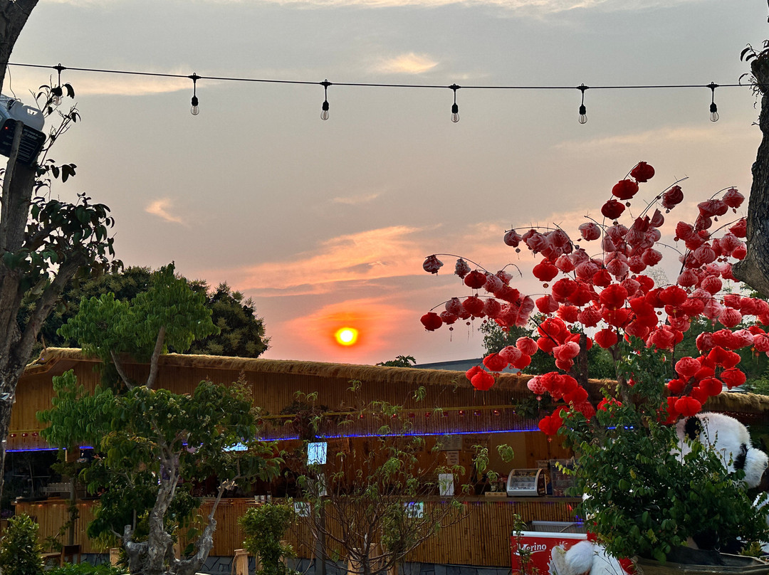 Nhà Hàng Sân Vườn Đồi Tuyết