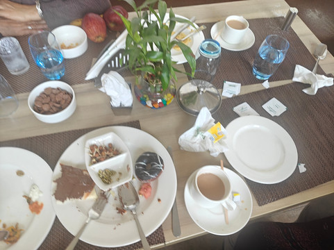 铁木-阿尔瓦尔-塞里斯卡生态酒店主图