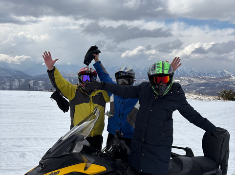 丹尼尔斯山峰山林小屋主图