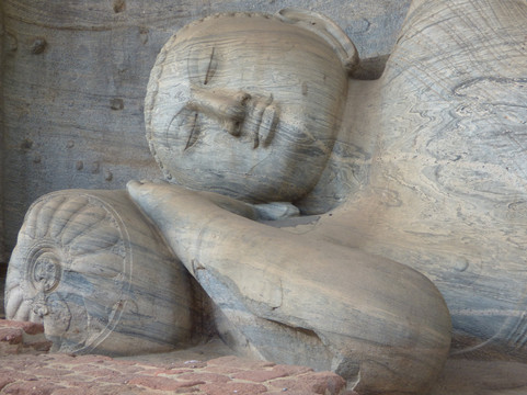 Gal Vihara-波隆纳鲁瓦必去景点