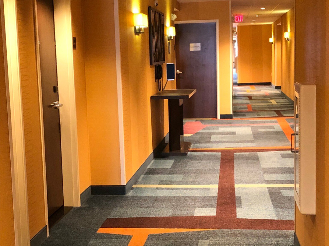 奇利科西万枫酒店及套房主图