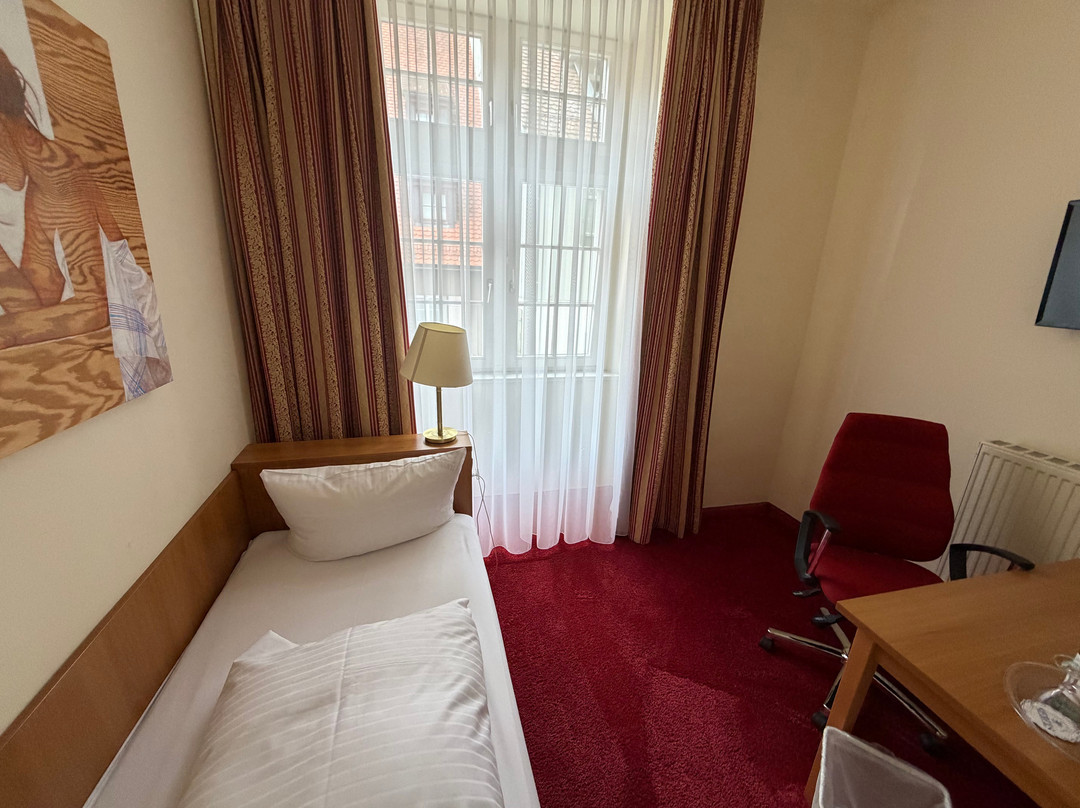 莫林博斯特酒店主图