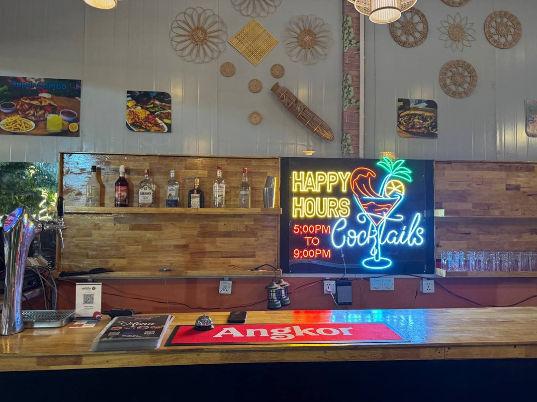 Family Restaurant & Bar Koh Rong