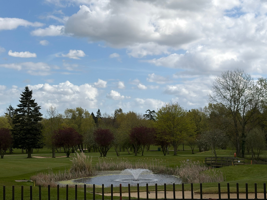 敦斯顿霍尔 Spa 酒店及高尔夫度假村主图