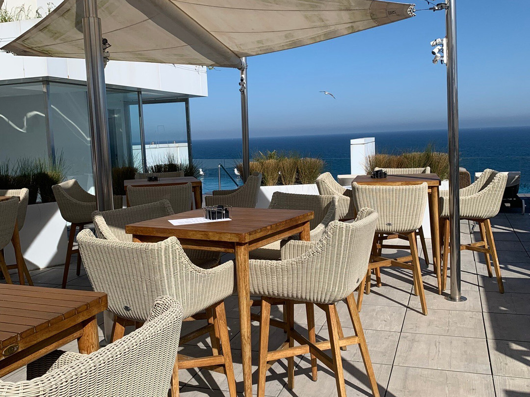 巴达洛纳海滨酒店主图