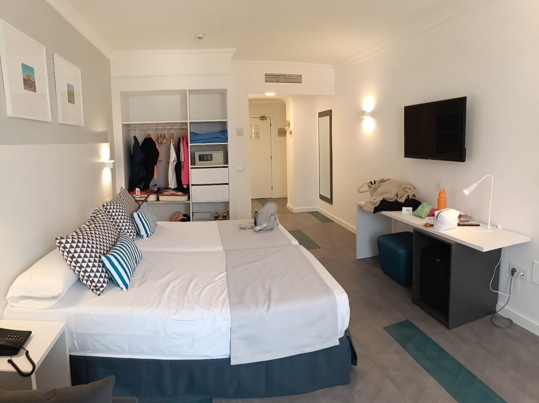 蓝海港口复合式度假村 - 卡纳里费酒店及波南萨宫殿组成主图