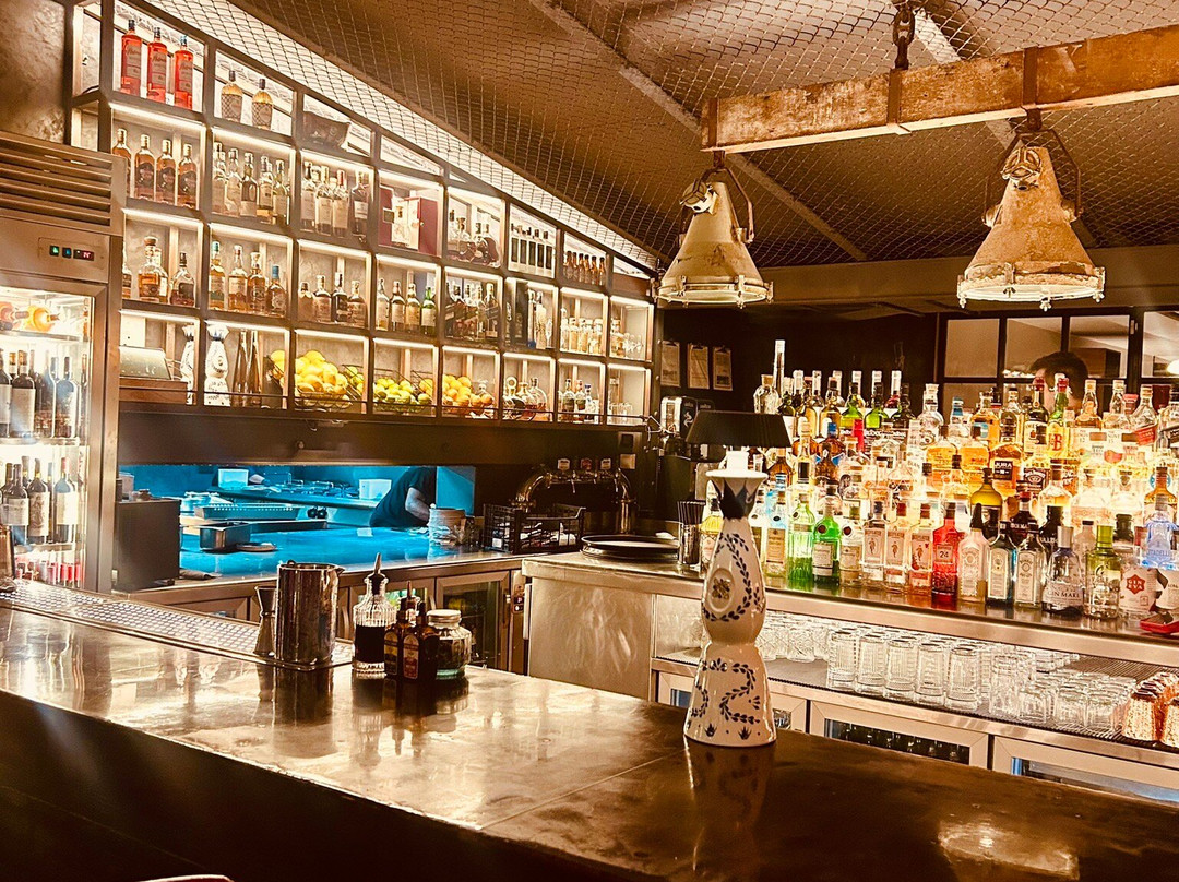 巴西利卡酒店主图