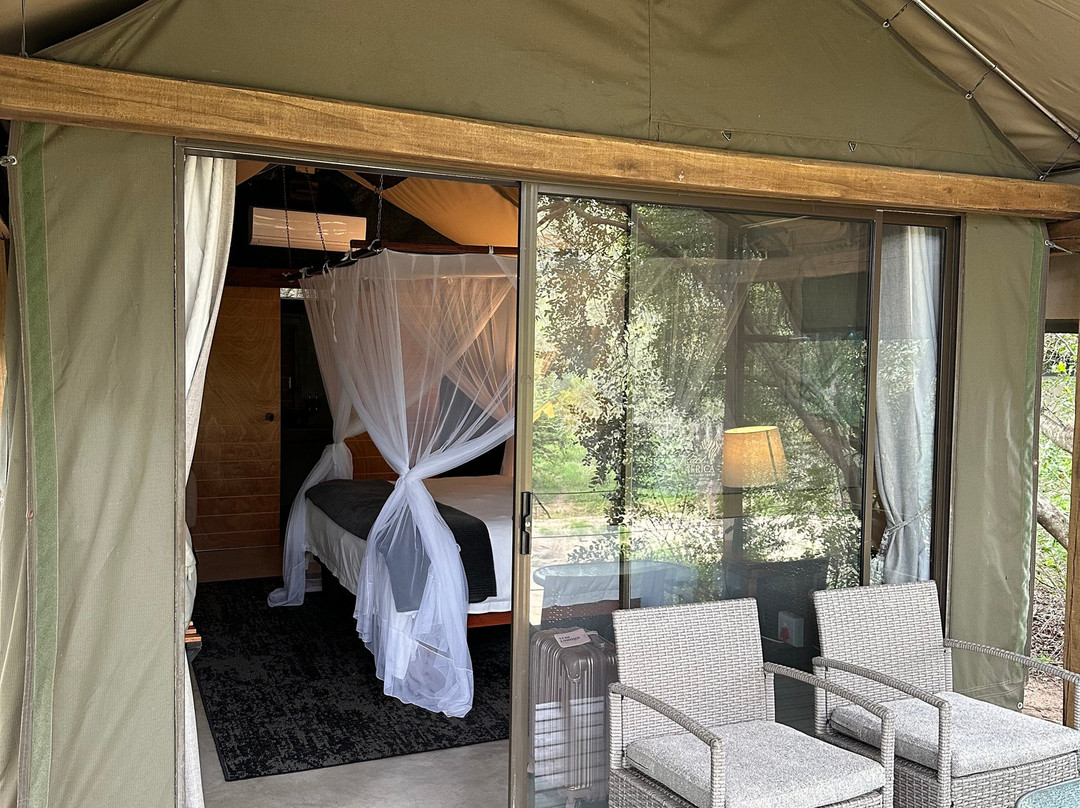 小非洲游猎小屋主图