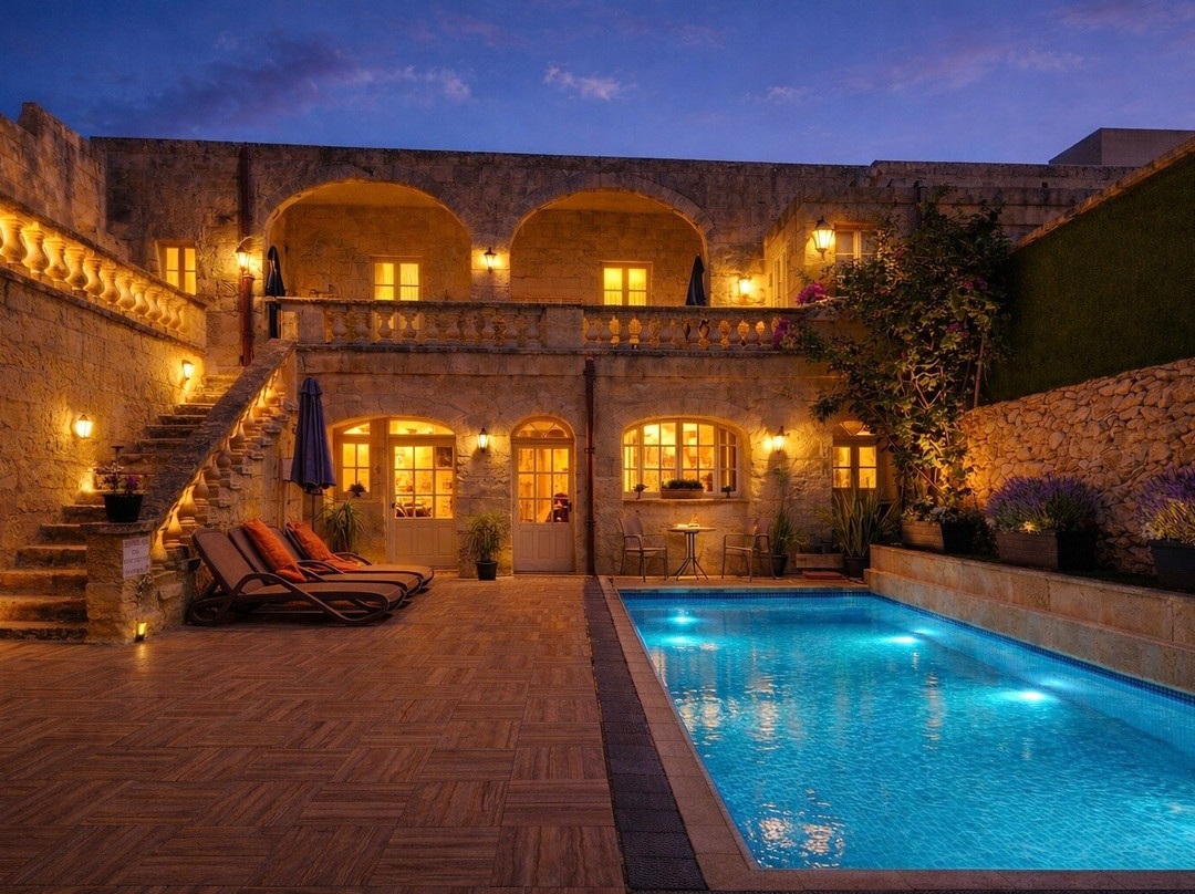 Lonza Gharb Farmhouse主图