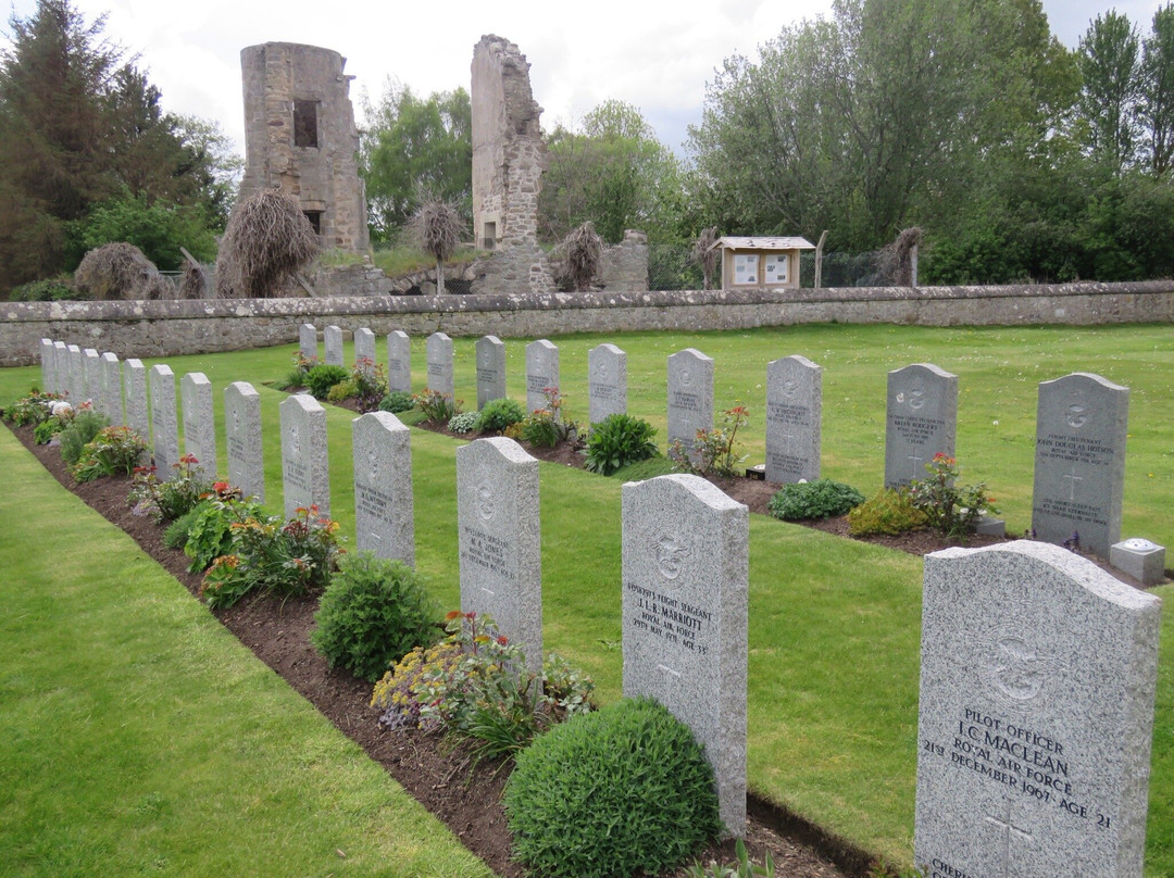 Kinloss Abbey-Kinloss必去景点