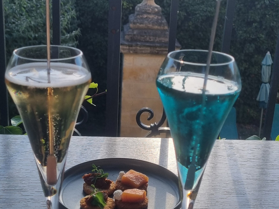 Des Augustins酒店餐厅主图