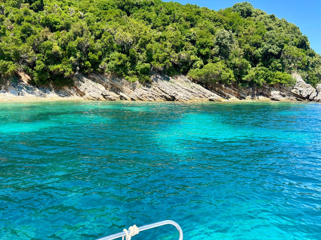 Sotiris Boat Hire-Agios Stefanos必去景点
